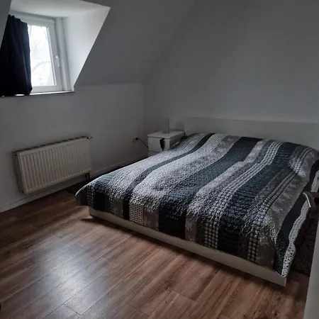 Modern In Du-neudorf Zentral & Location *