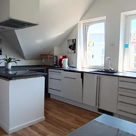 Modern In Du-neudorf Zentral & Location Appartement